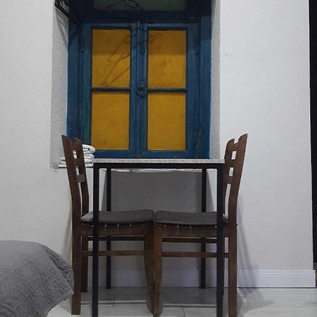 Nino'S Apartment In The Center Of Tbilisi Exteriör bild